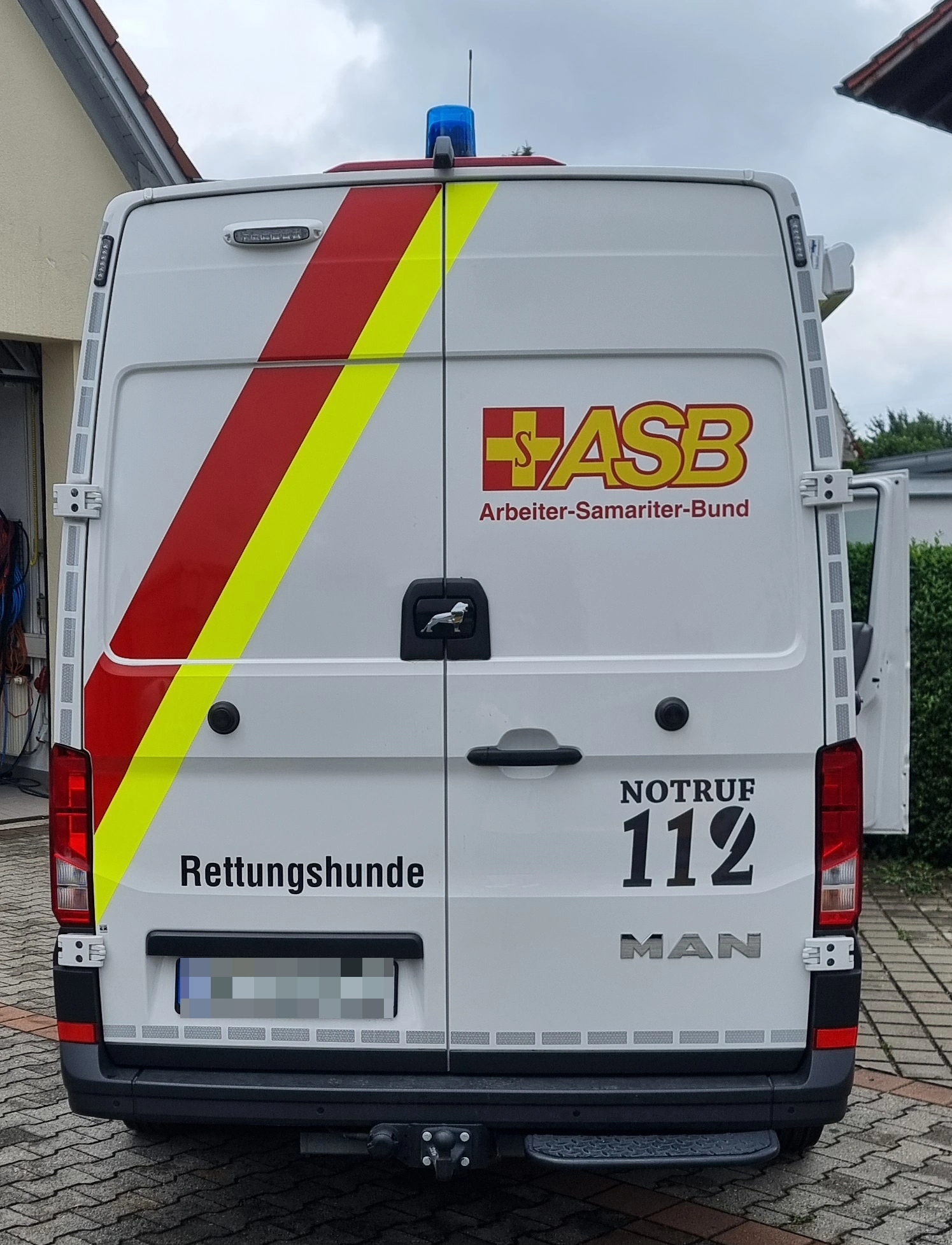 ELW / GW-Hund für die Hundestaffel des ASB München